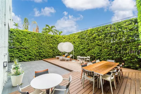 Exterior - 127 Enid Dr #14, Key Biscayne, FL 33149 photo 4 of 17