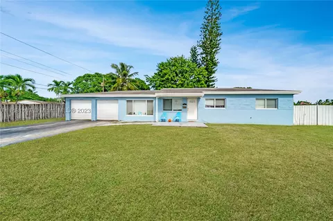 2851 SW 66th Ter, Miramar, FL 33023