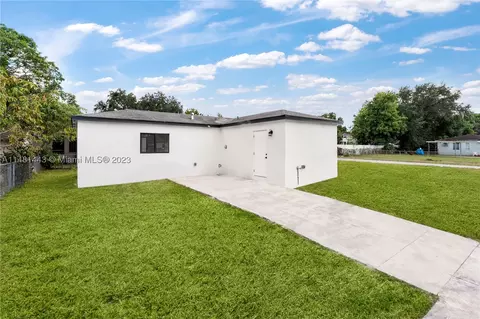 2397 NW 65th St, Miami, FL 33147