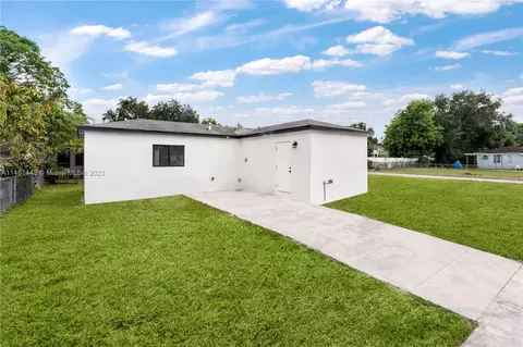 2397 NW 65th St, Miami, FL 33147