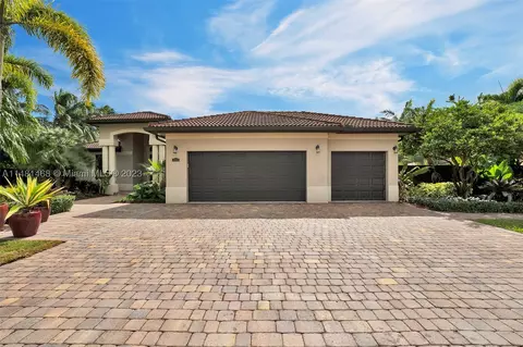 12822 SW 184th Ter, Miami, FL 33177