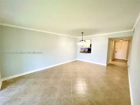 5100 SW 90th Ave #303, Cooper City, FL 33328