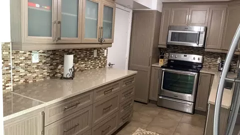 3901 S Ocean Dr #9Q, Hollywood, FL 33019
