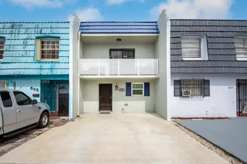 861 W 79th Pl, Hialeah, FL 33014
