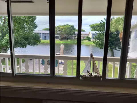 91 Sheffield D #91, West Palm Beach, FL 33417