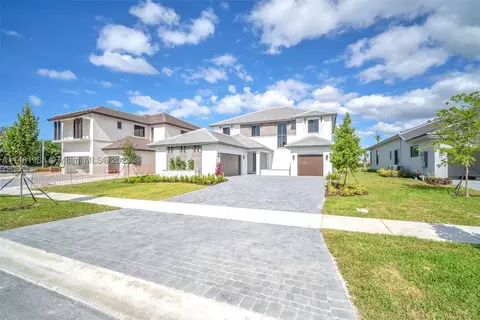 10475 SW 57th Ct, Cooper City, FL 33328