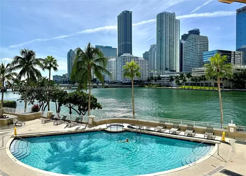 701 Brickell Key Blvd #2401, Miami, FL 33131