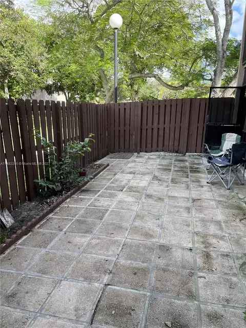 11233 N Kendall #101E, Miami, FL 33176
