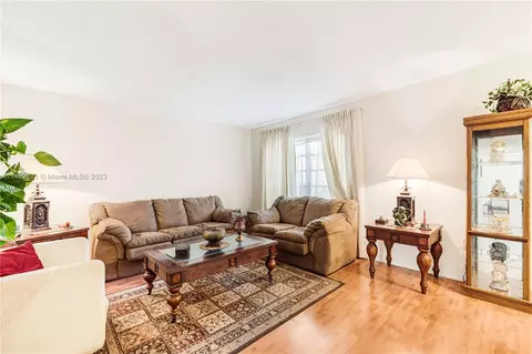 17190 SW 94th Ave #906, Palmetto Bay, FL 33157