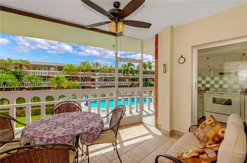 201 NE 14th Ave #5B, Hallandale Beach, FL 33009