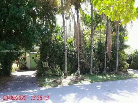 116 SE 9th St, Hallandale Beach, FL 33009