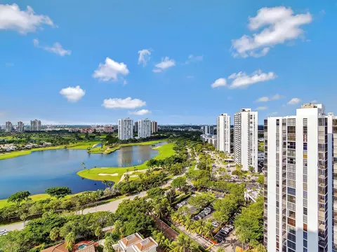 20281 E Country Club Dr #1905, Aventura, FL 33180