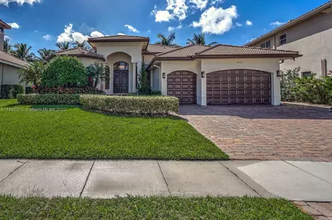 10210 Key Plum St, Plantation, FL 33324