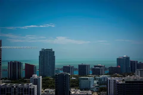 185 SW 7th St #3714, Miami, FL 33130