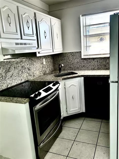 1975 NE 135th St #3F, North Miami, FL 33181