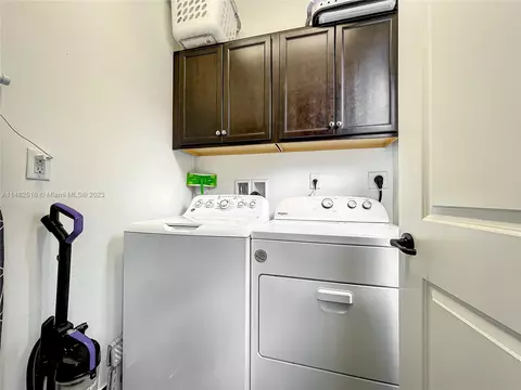 3262 W 96th Pl, Hialeah, FL 33018 photo 23