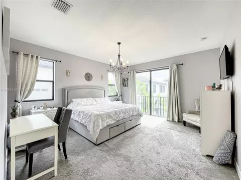 3262 W 96th Pl, Hialeah, FL 33018 photo 18