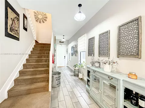 3262 W 96th Pl, Hialeah, FL 33018 photo 3