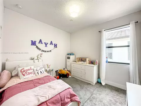 3262 W 96th Pl, Hialeah, FL 33018 photo 11
