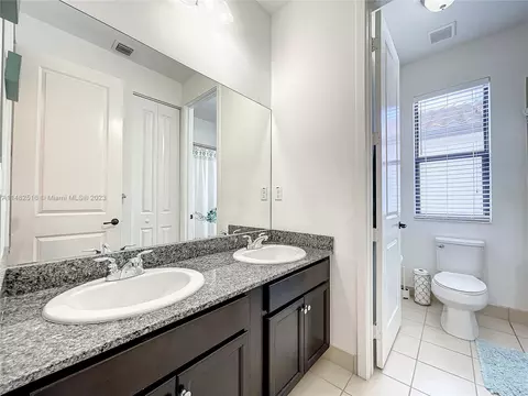 3262 W 96th Pl, Hialeah, FL 33018 photo 16
