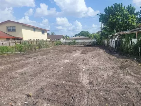 112 E 14th St, Hialeah, FL 33010