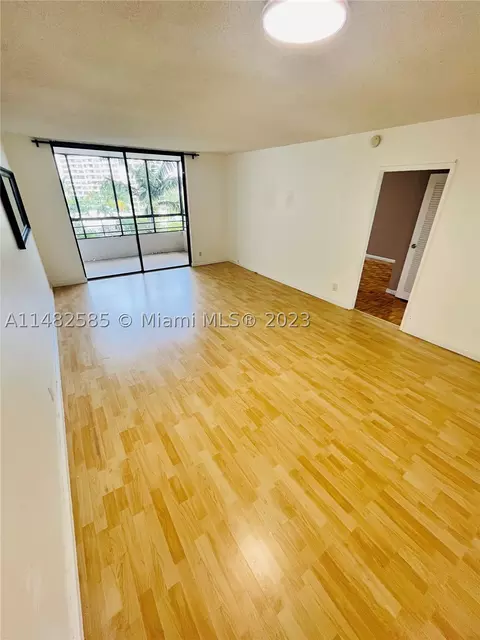 500 Three Islands Blvd #322, Hallandale Beach, FL 33009