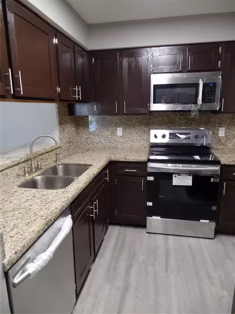 1281 SW 46th Ave #2514, Pompano Beach, FL 33069