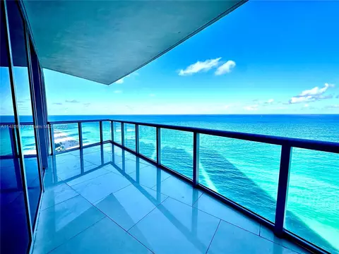 17001 Collins Ave #2707, Sunny Isles Beach, FL 33160