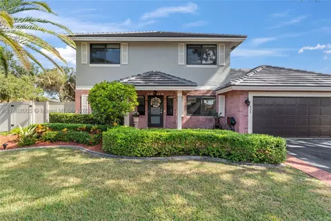 800 Amherst Ave, Davie, FL 33325