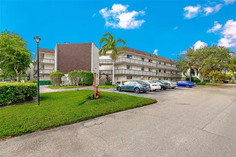 7400 NW 17th St #108, Plantation, FL 33313