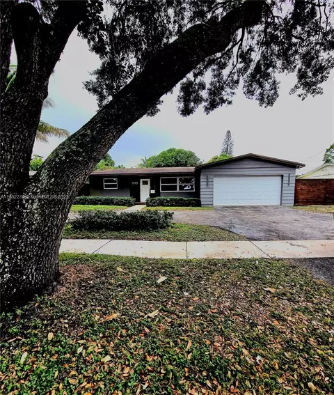 545 NW 46th Ave, Plantation, FL 33317