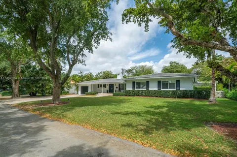 727 Jeronimo Dr, Coral Gables, FL 33146