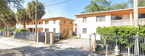 6165 SW 63rd St #6, South Miami, FL 33143