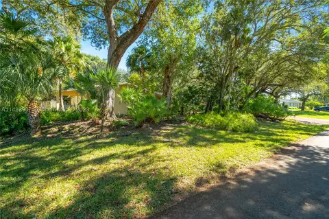 16531 SW 81st Ave, Palmetto Bay, FL 33157