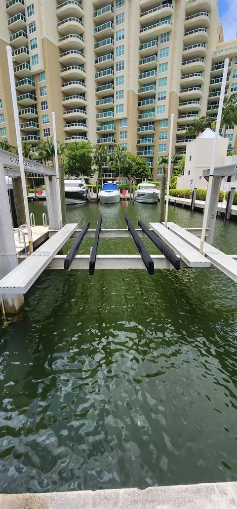 Undisclosed, Aventura, FL 33180