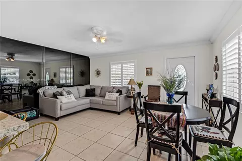 3901 E 3rd Ct, Hialeah, FL 33013 photo 8