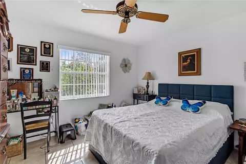 3901 E 3rd Ct, Hialeah, FL 33013 photo 14