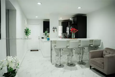4655 Palm Ave #325, Hialeah, FL 33012