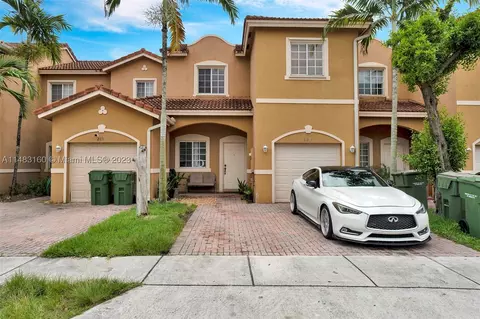 2026 SE 3rd Dr, Homestead, FL 33033