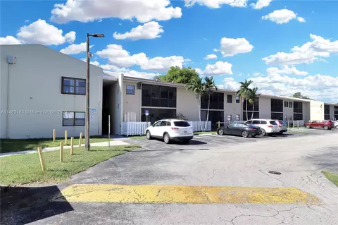 10370 SW 220th St #218, Cutler Bay, FL 33190