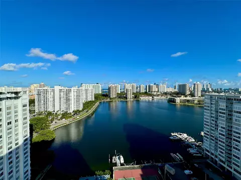 2750 NE 183rd St #2309, Aventura, FL 33160