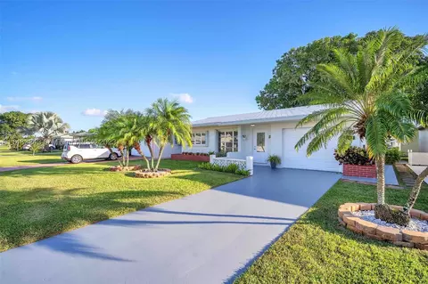 6716 NW 71st St, Tamarac, FL 33321