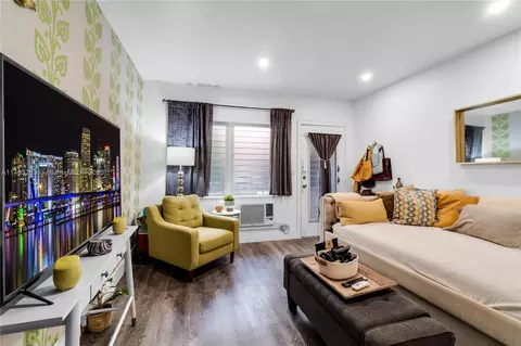 1050 Pennsylvania Ave #12, Miami Beach, FL 33139
