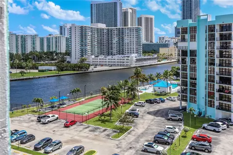 400 Leslie Dr #931, Hallandale Beach, FL 33009
