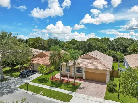 13312 NW 11th St, Pembroke Pines, FL 33028