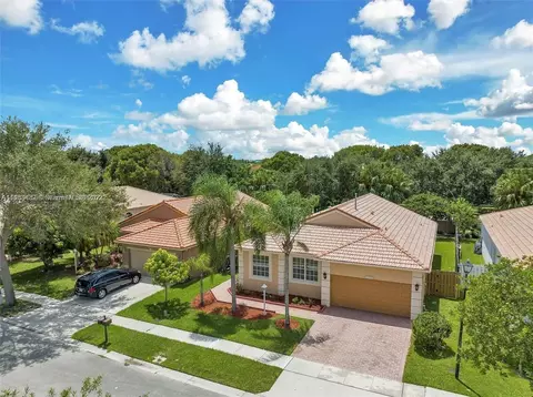 13312 NW 11th St, Pembroke Pines, FL 33028