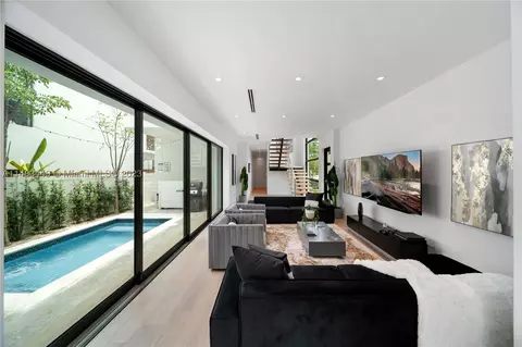 3463 Day Ave, Miami, FL 33133