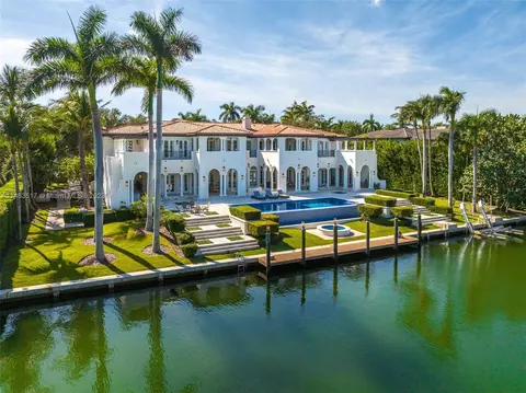 365 Arvida Pkwy, Coral Gables, FL 33156
