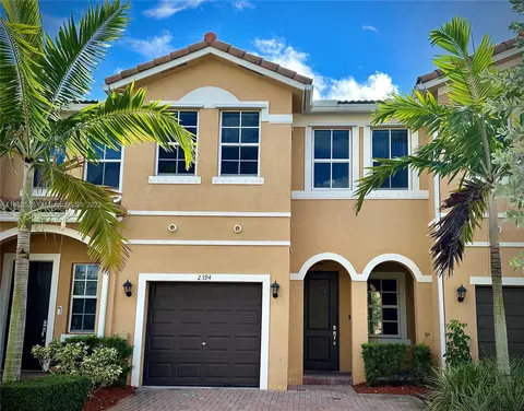 2394 SE 15th St, Homestead, FL 33035