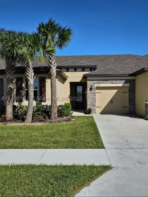5204 Jovial Ct #5204, Fort Pierce, FL 34947